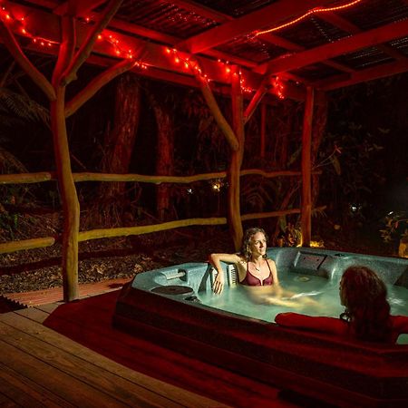 Volcano Inn Bed N Breakfast Экстерьер фото