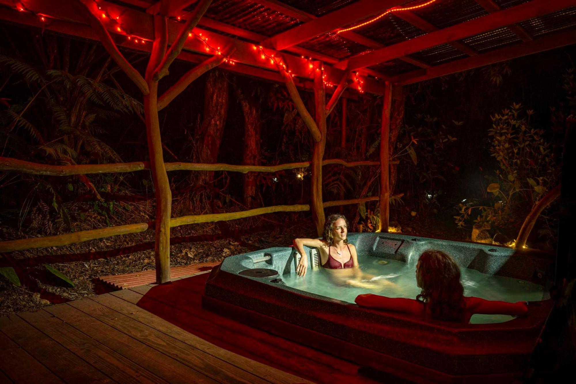 Volcano Inn Bed N Breakfast Экстерьер фото