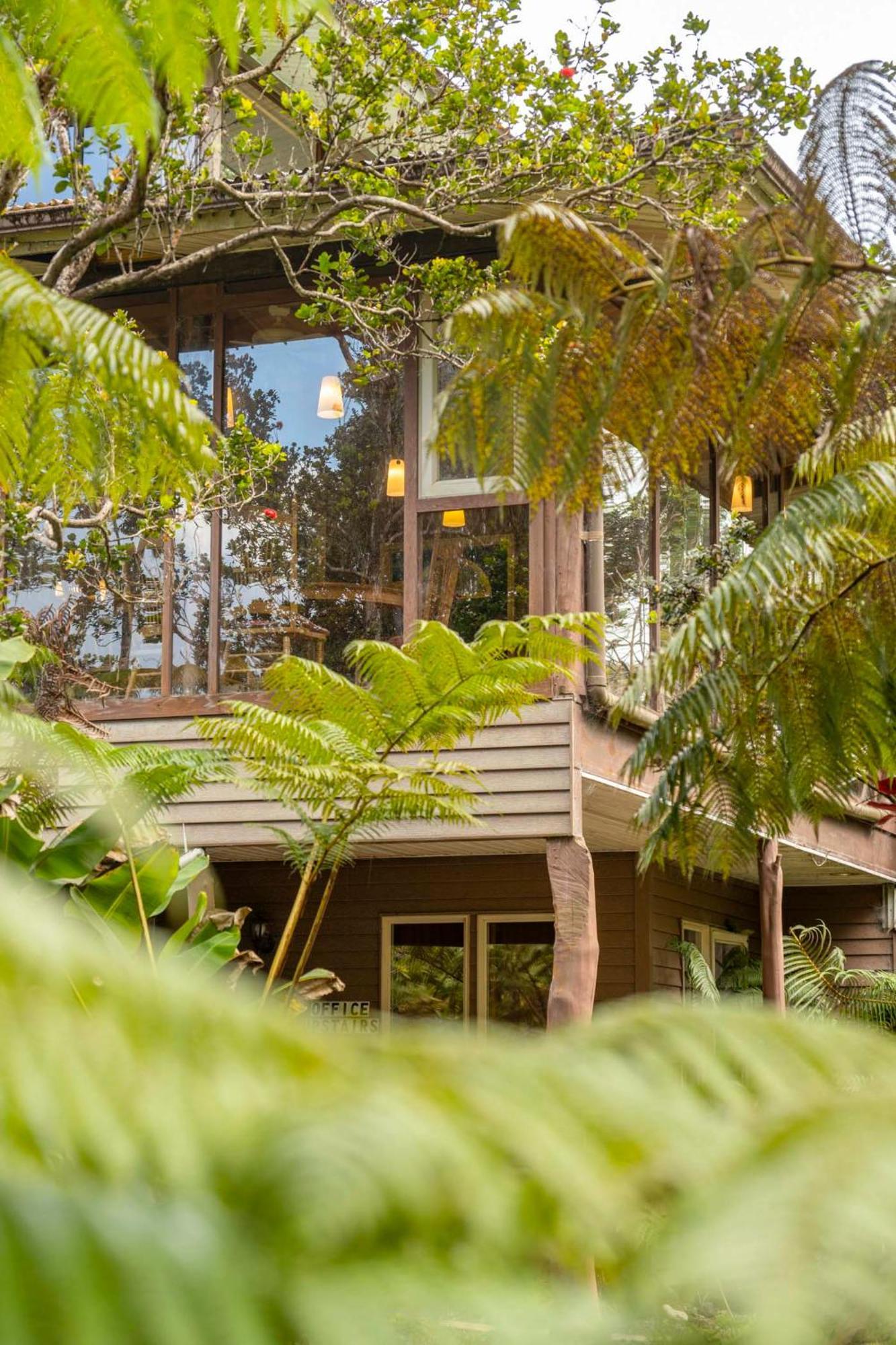Volcano Inn Bed N Breakfast Экстерьер фото