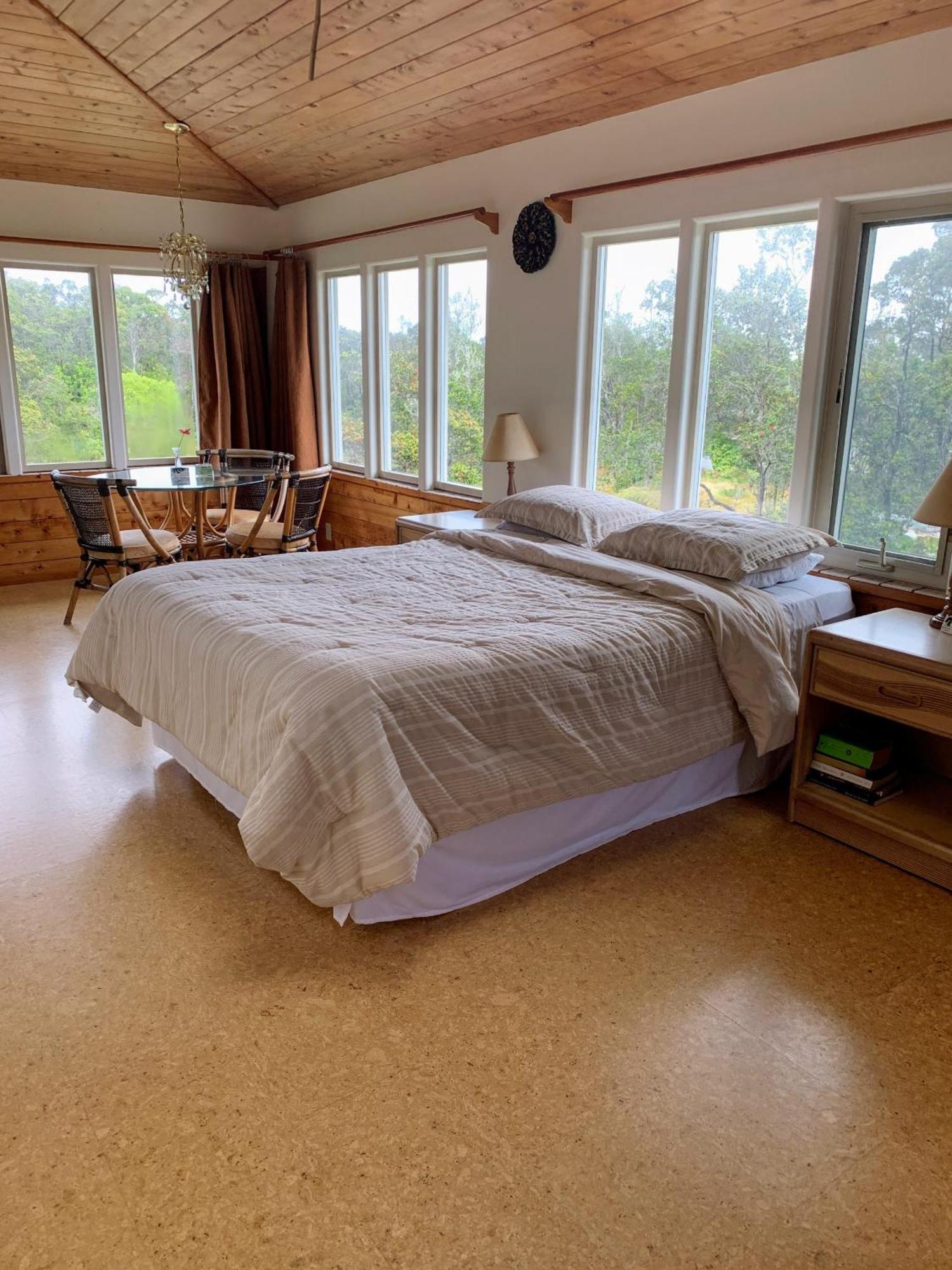 Volcano Inn Bed N Breakfast Экстерьер фото